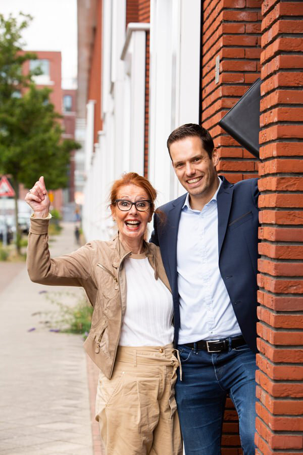 Verkoopmakelaar met verkoper woning - Makelaardij van Gent Utrecht